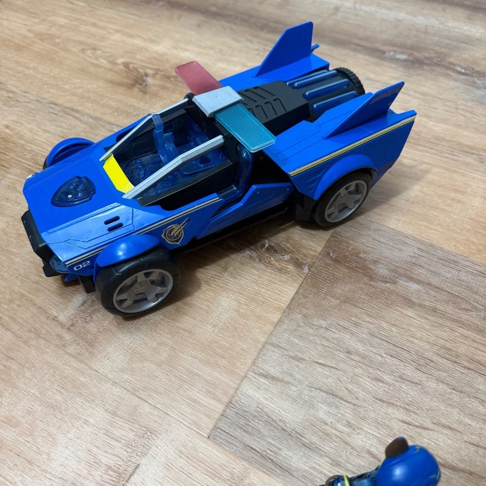 Paw Patrol Mighty Pups Charged Up Chase Transforming Deluxe Vehicle Lights Sound